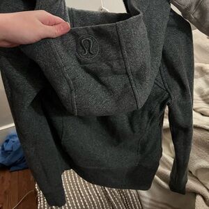 Lululemon Sweatshirt Grey